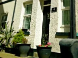 Birds Nest Cottage Looe