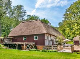 Lillemøllens bed & breakfast，位于Ørbæk的酒店