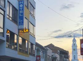 Hotel la colina，位于卡塔戈的宠物友好酒店