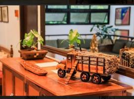 Balay 8 Suites，位于Silay的酒店