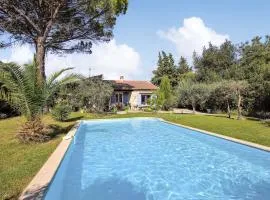 Lovely Home In Cheval-Blanc