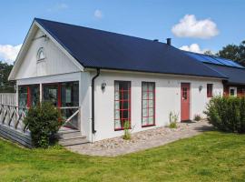 Pet Friendly Home In Laholm With Wifi，位于拉霍尔姆的酒店