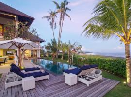 Beachfront Luxury, Villa Purnama，位于Ketewel的别墅