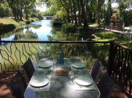 Péniche Kairos - Havre de paix sur Canal du midi，位于图卢兹的船屋