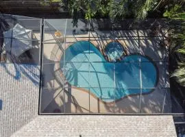 Cozy Family Getaway. Heated Pool and Spa
