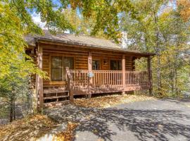 Cuddlin' Up, Er209 - Luxury At Its Finest And Location That Can't Be Beat! cabin，位于鸽子谷的酒店