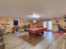 Luxury Mountain Lodge - Private, Secluded, Great Location! cabin