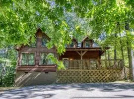 Whispering Oaks - Private Pigeon Forge Getaway,,,Close to Tanger Outlet Shopping cabin