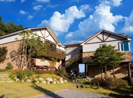 卡萨西拉克住宿加早餐旅馆，位于束草市的乡村别墅