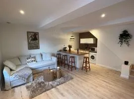 Suite cosy au cœur de Vinzelles proche Mâcon Tout équipé avec salon d'extérieur