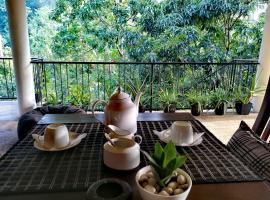 Tantra Ella Lodge