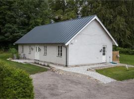 Beautiful and cosy house near the lake，位于乌洛夫斯特伦的度假短租房