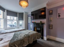 Springfield Place - 3 Bed Central Reading - Sleeps 6 - Free Parking，位于雷丁的度假屋