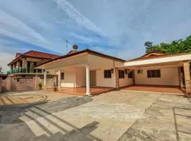 Cozy Spacious seremban Bangalow Taman Rasah