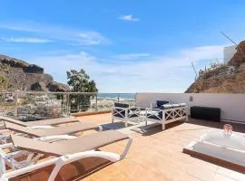 Luxury Penthouse Puerto de Mogan with great terrace and sea view