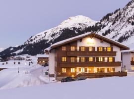 Hotel Bianca，位于莱赫阿尔贝格的酒店