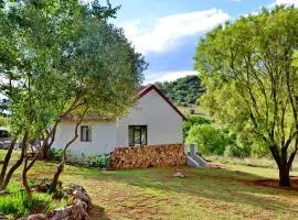 Thanda Manzi Country Hotel