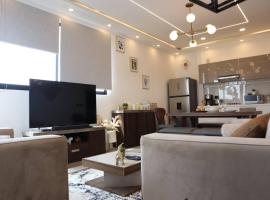 Luxurious and Central Apartment 2Br，位于贾拉普的酒店