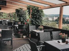 Restaurant & Hotel Zur Falkenhöhe