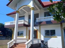 Seven Waves Beachfront Residence，位于Bagbag Oeste的度假短租房