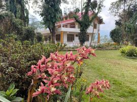 Bloomfield Farmhouse and Eco-Resort，位于大吉岭的度假短租房