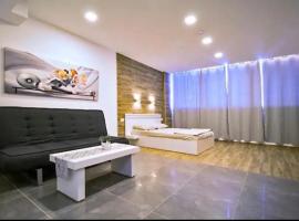BRiGHT AND COZY STUDIO SUiTE EiLAT，位于埃拉特的度假短租房