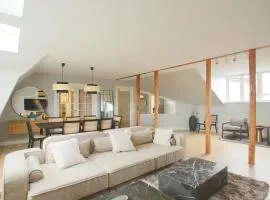 Unique 5 Bedroom Apartment w Exposed Beams in Copenhagen