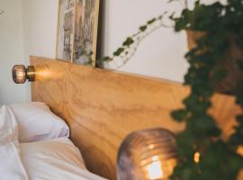 Hotel restaurant SAM，位于托伦的酒店