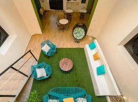 Nido Colibrí - Private Rooms and hostel Dorms in Remate de Paseo Montejo，位于梅里达的酒店