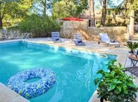 Lovely Home In Mornas With Outdoor Swimming Pool