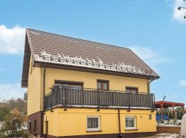4 Bedroom Awesome Apartment In Moryn，位于Moryń的酒店