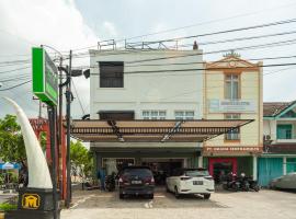 Urbanview Hotel Bong Gajah Lampung，位于Tanjungkarang的酒店