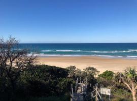 Sawtell cottage. 5min to beach.Pets，位于萨维特尔的酒店