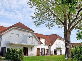 Kleine Ferienwohnung mit Terrasse und Gartenblick，位于Gustow的酒店