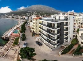 Kalamper Apartments，位于多布拉沃达的带泳池的酒店