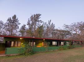 Bamboo Banks Farm & Guest House，位于马西尼古蒂穆都马莱国家公园附近的酒店
