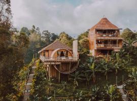 Atma Eco Village，位于瓜塔佩瓜塔佩巨岩附近的酒店