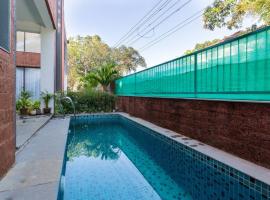 Luxury 3BHK Villa with Private Pool near Anjuna，位于果阿旧城的乡村别墅