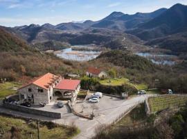 Skadar Lake Family Resort，位于利杰卡科诺杰维卡的度假村