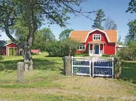 3 Bedroom Gorgeous Home In Broakulla