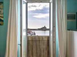 Appartamento per 4 sul mare a Rio Marina, Elba，位于里奥马里纳的低价酒店