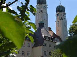 Gästehaus Klosterhof Schweiklberg，位于多瑙河畔菲尔斯霍芬的酒店