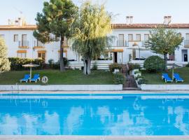 Hotel Tugasa El Almendral，位于塞特尼尔的酒店