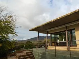 CASA LAS 7 CEPAS moderna y acogedora en plena naturaleza