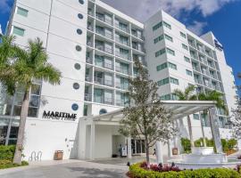 Maritime Hotel Fort Lauderdale Airport & Cruiseport，位于劳德代尔堡Secret Woods Nature Center附近的酒店