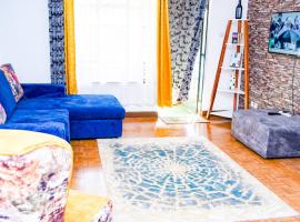 Primal apartment at Embakasi, Nairobi, Kenya.，位于内罗毕的带按摩浴缸的酒店