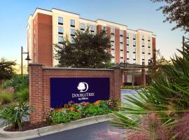 DoubleTree by Hilton Charleston Mount Pleasant，位于查尔斯顿Fort Moultrie National Monument附近的酒店