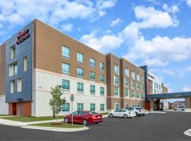 Hampton Inn & Suites Bloomfield Hills Detroit，位于布卢姆菲尔德山的酒店