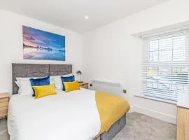 Eden Grove Holiday Retreat by Guestz