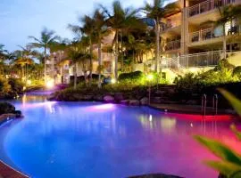 Beachfront Top Floor Resort Queen Studio at Alex Beach Resort